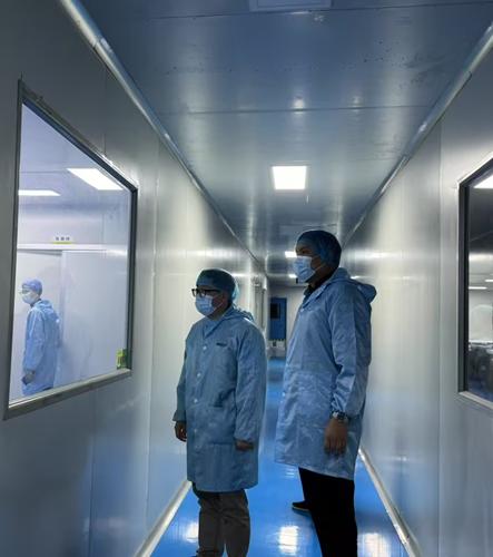 জার্মানিতে মেডিকা প্রদর্শনীতে অতিথি দ্বারা কারখানা পরিদর্শন; ইউরোপীয় মেডিকেল বাজারে নতুন সুযোগ অন্বেষণ